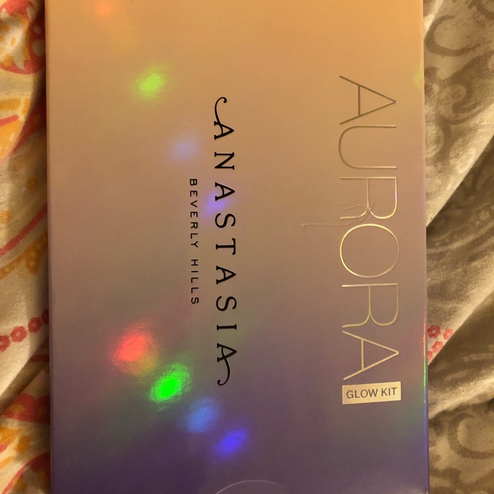 Anastasia Aurora Glow Kit